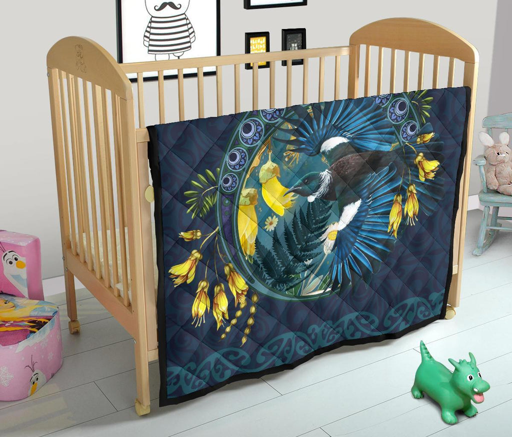 tui-bird-and-kowhai-flower-quilt