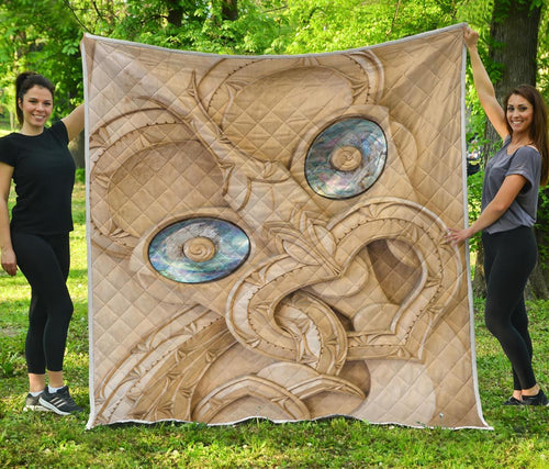 new-zealand-maori-quilt-tiki-with-paua-shell-eyes-quilt-blanket