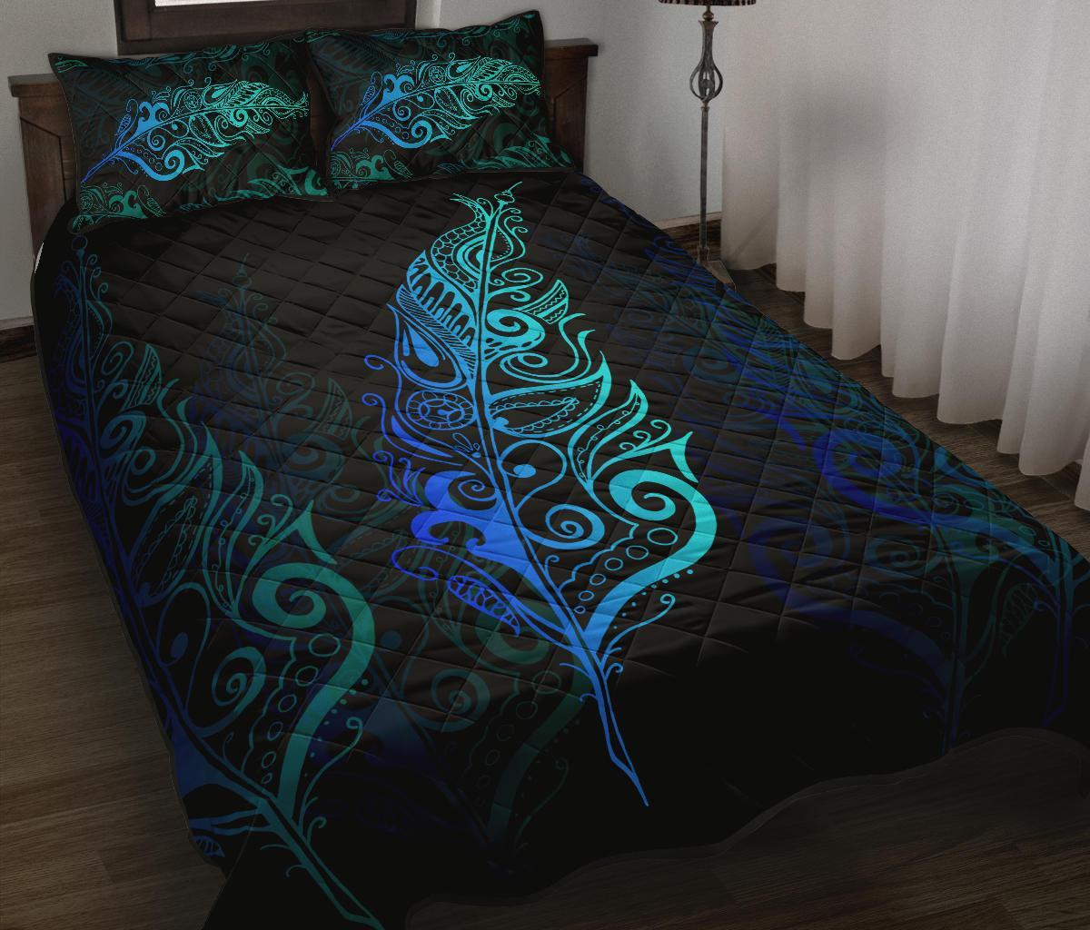 light-silver-fern-new-zealand-quilt-bed-set-blue