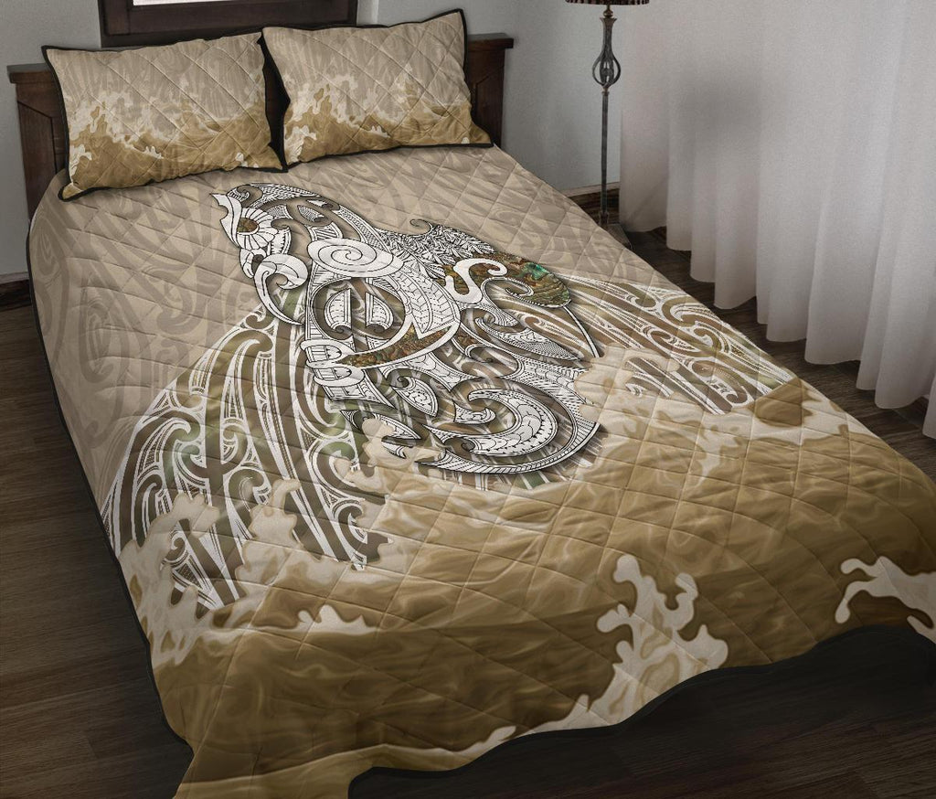 maori-manaia-the-golden-sea-quilt-bed-set