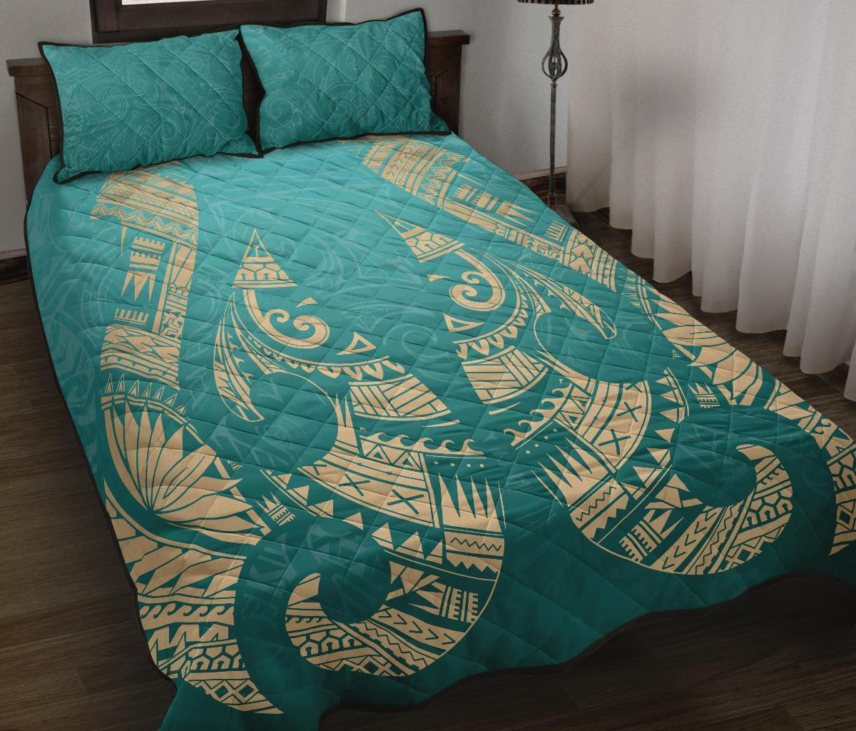 new-zealand-maori-hei-matau-tattoo-quilt-bed-set