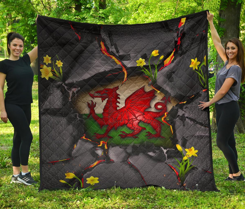 wales-premium-quilt-welsh-dragon-daffodil-lava