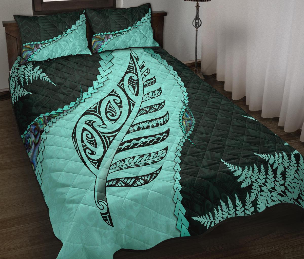 paua-shell-maori-silver-fern-quilt-bed-set-turquoise