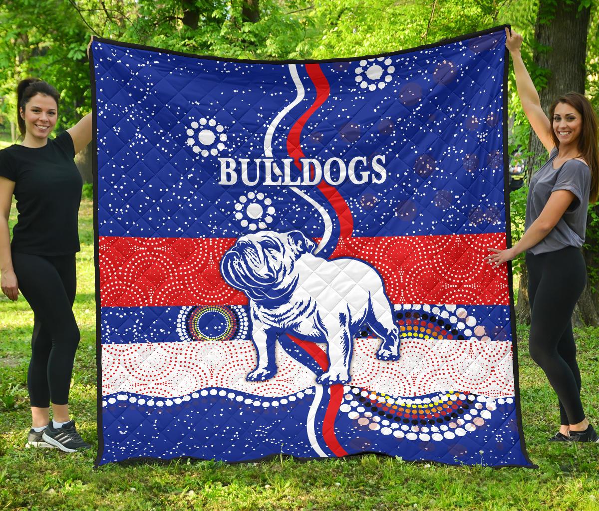 western-premium-quilt-bulldogs-unique-indigenous