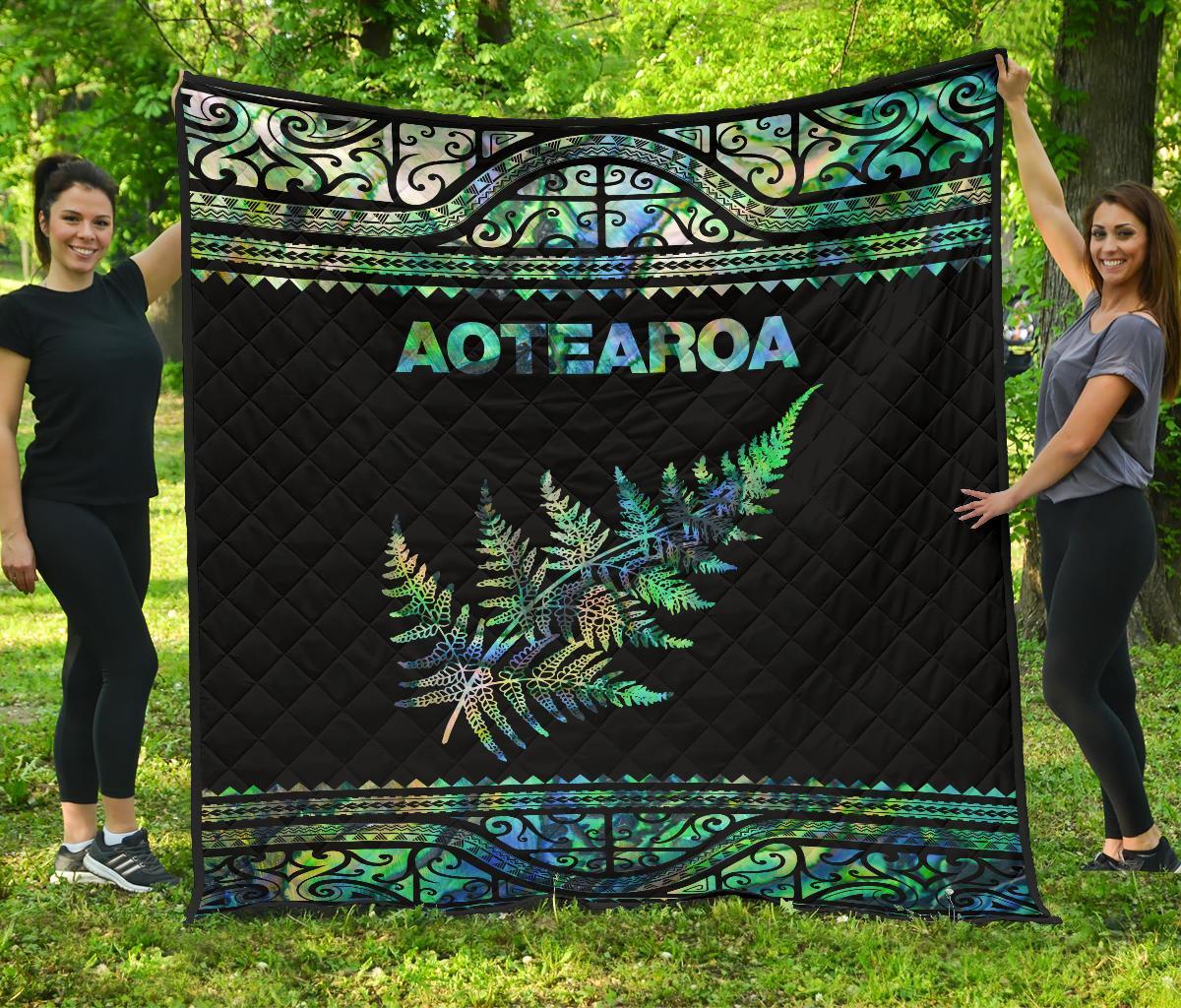 aotearoa-new-zealand-maori-premium-quilt-silver-fern-paua-shell