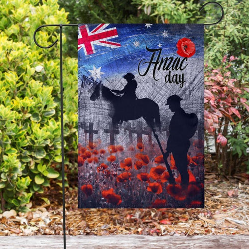 anzac-day-flag-lest-we-forget-vintage-poppies