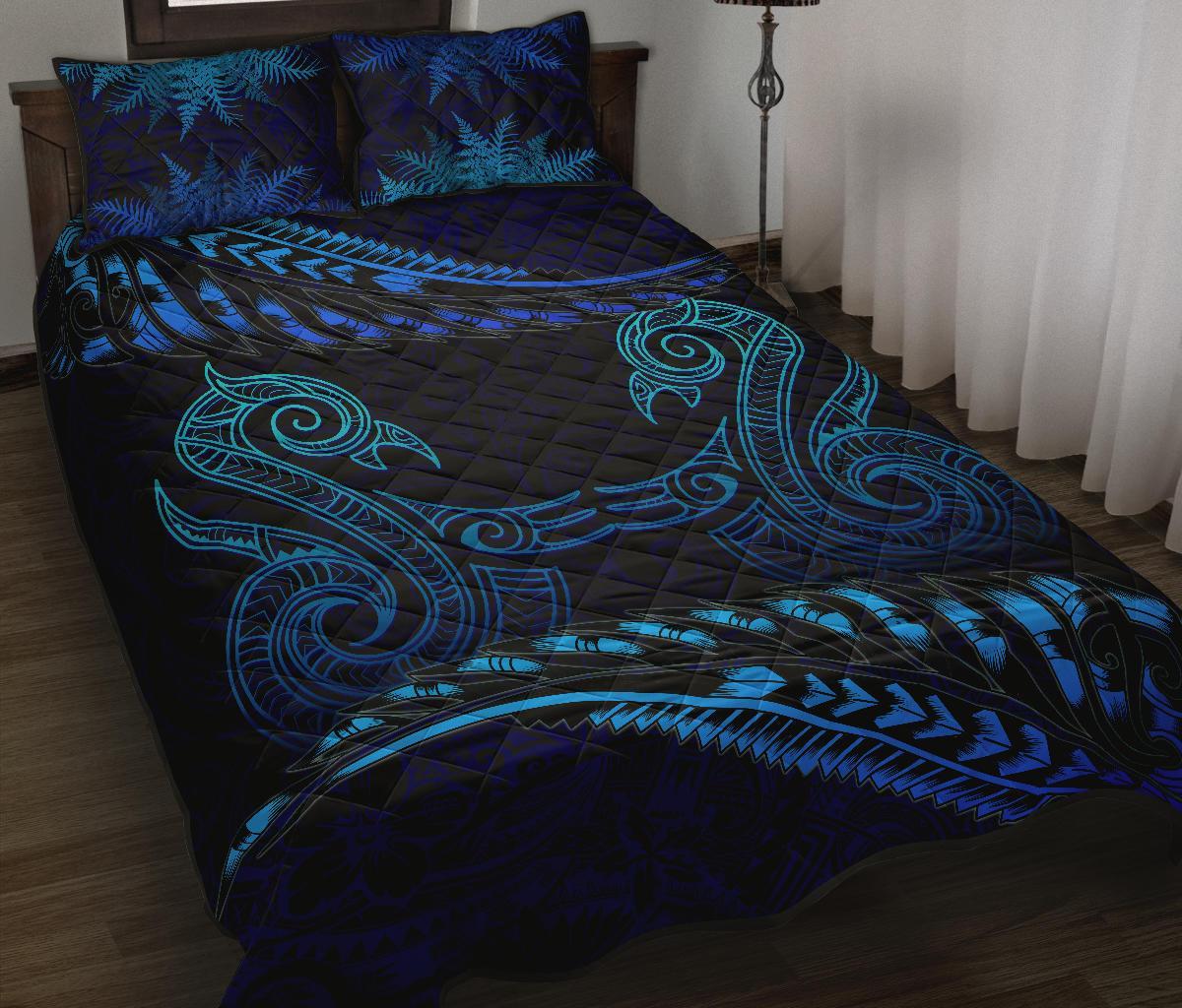 aotearoa-quilt-bed-set-blue-maori-manaia-with-silver-fern