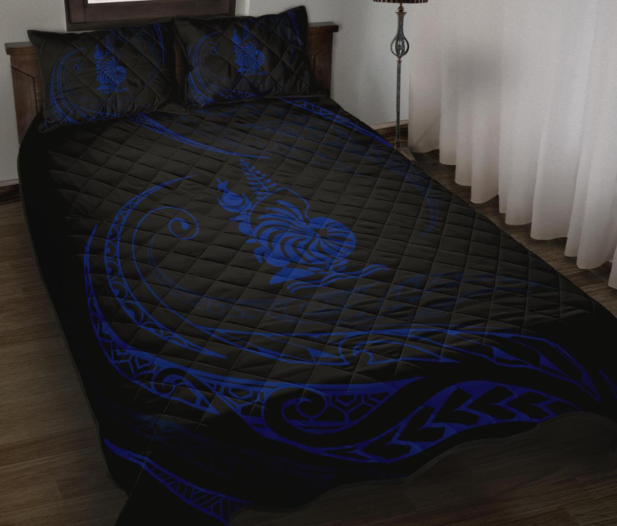 coledonia-islands-quilt-bed-set-blue-frida-style