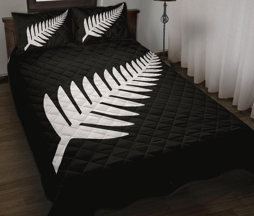 new-zealand-flag-silver-fern-black-and-white-quilt-bed-set