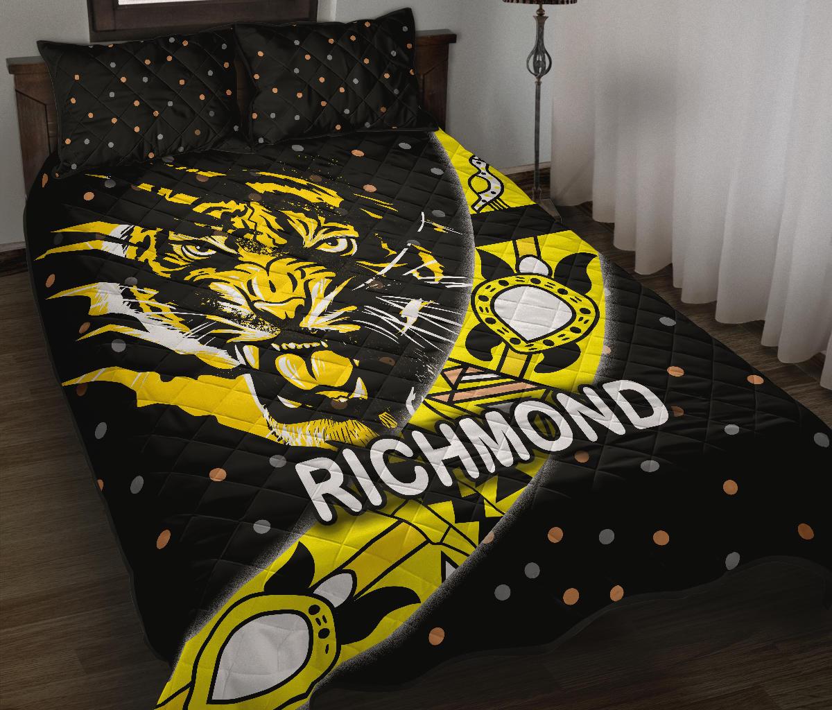 richmond-quilt-bed-set-tigers-dotted