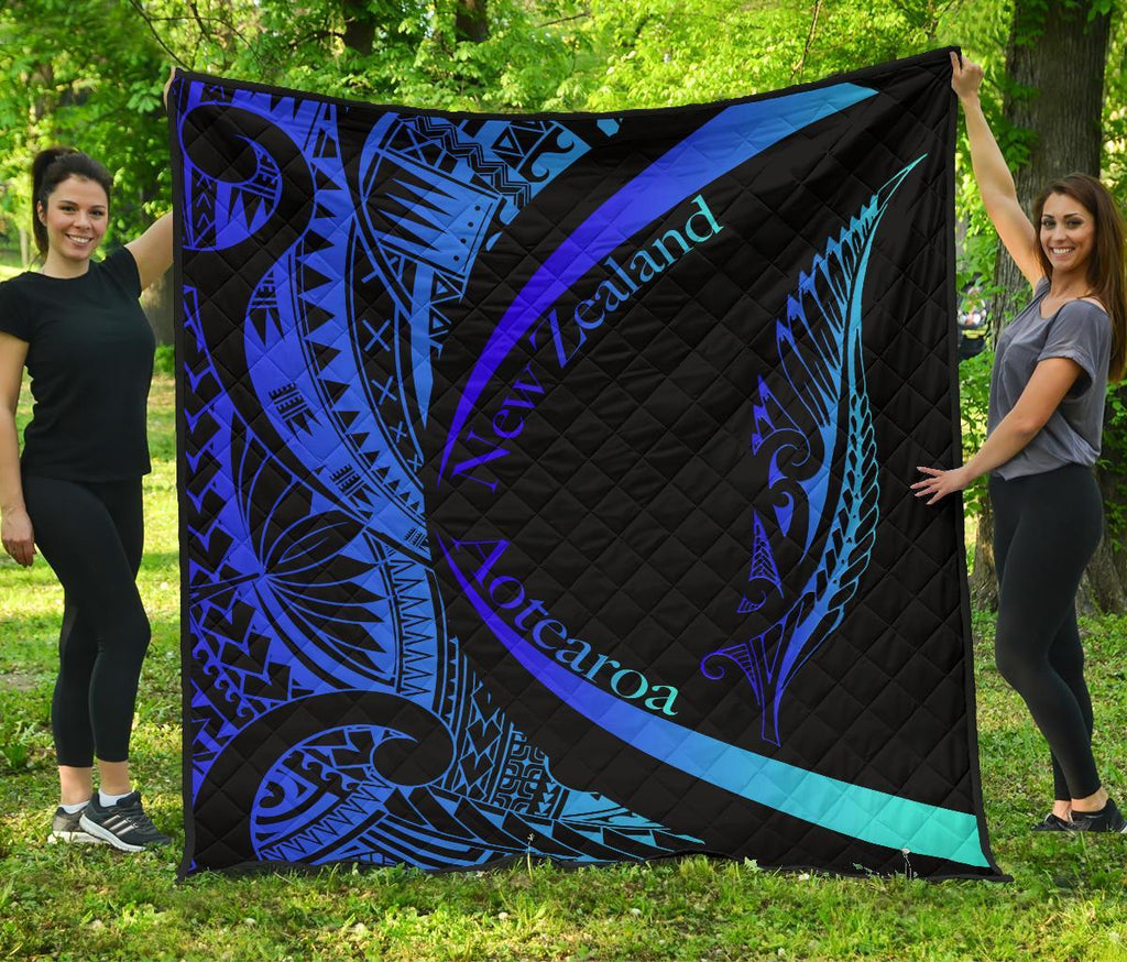 new-zealand-silver-fern-premium-quilt-maori-tattoo-circle-style-blue