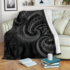 new-zealand-maori-mangopare-premium-blanket-polynesian-black