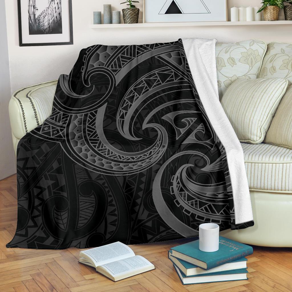 new-zealand-maori-mangopare-premium-blanket-polynesian-black