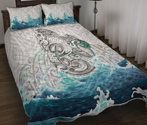 maori-manaia-the-blue-sea-quilt-bed-set-white