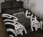 aotearoa-quilt-bed-set-maori-moko-black-white
