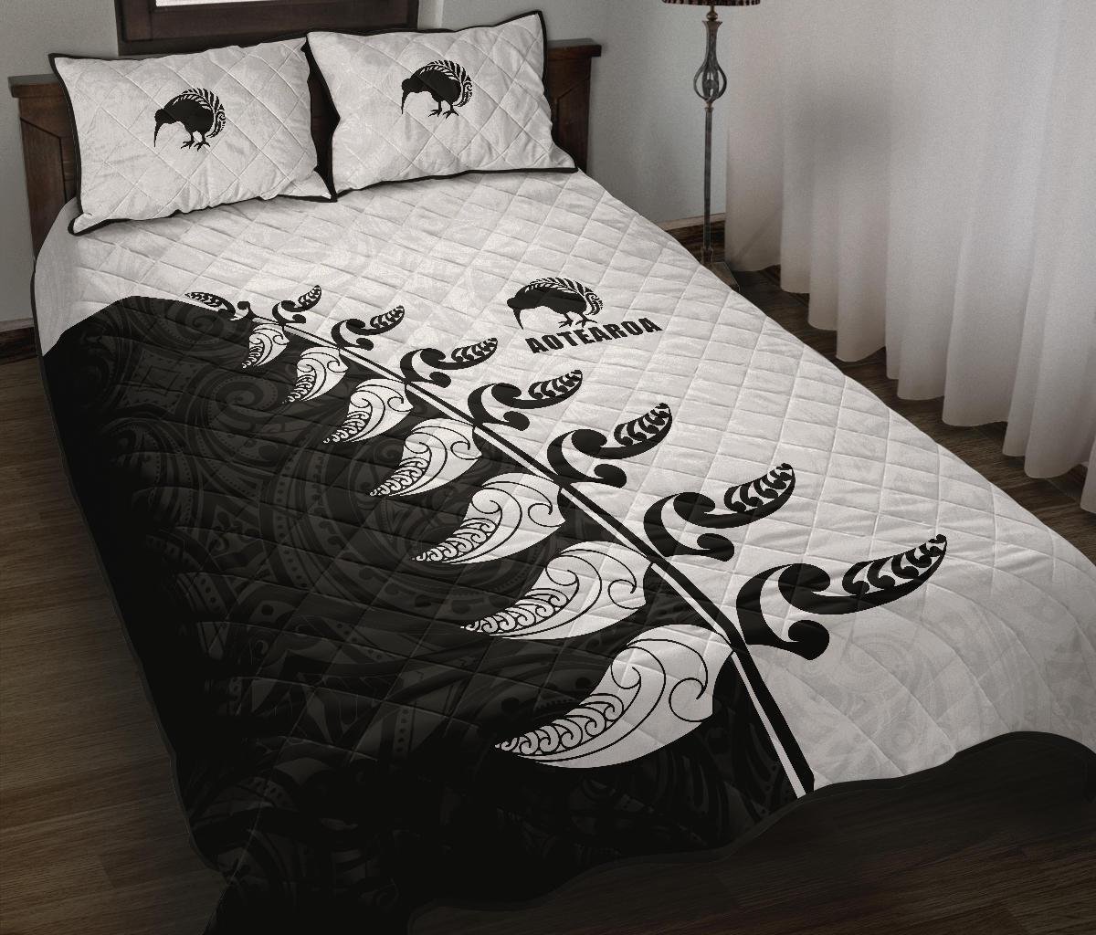 quilt-bed-set-nz-aotearoa-silver-fern-koru-style-black-white