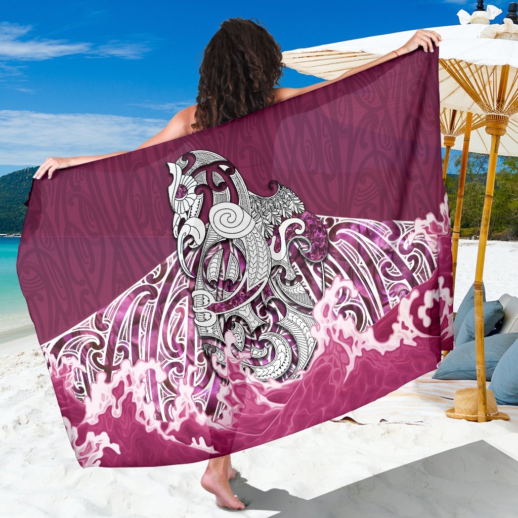 maori-manaia-the-blue-sea-sarong-pink