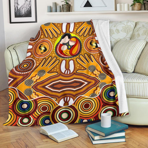 blankets-aboriginal-family-with-dot-painting-art