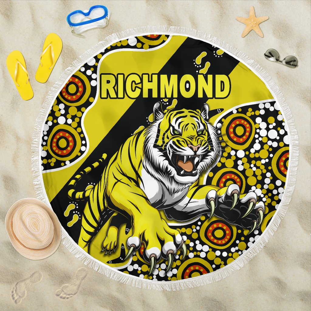 richmond-beach-blanket-indigenous-tigers