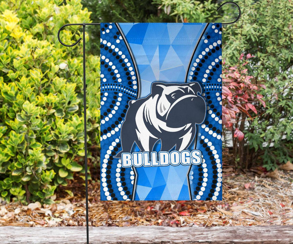 bulldogs-flag-indigenous-snappy