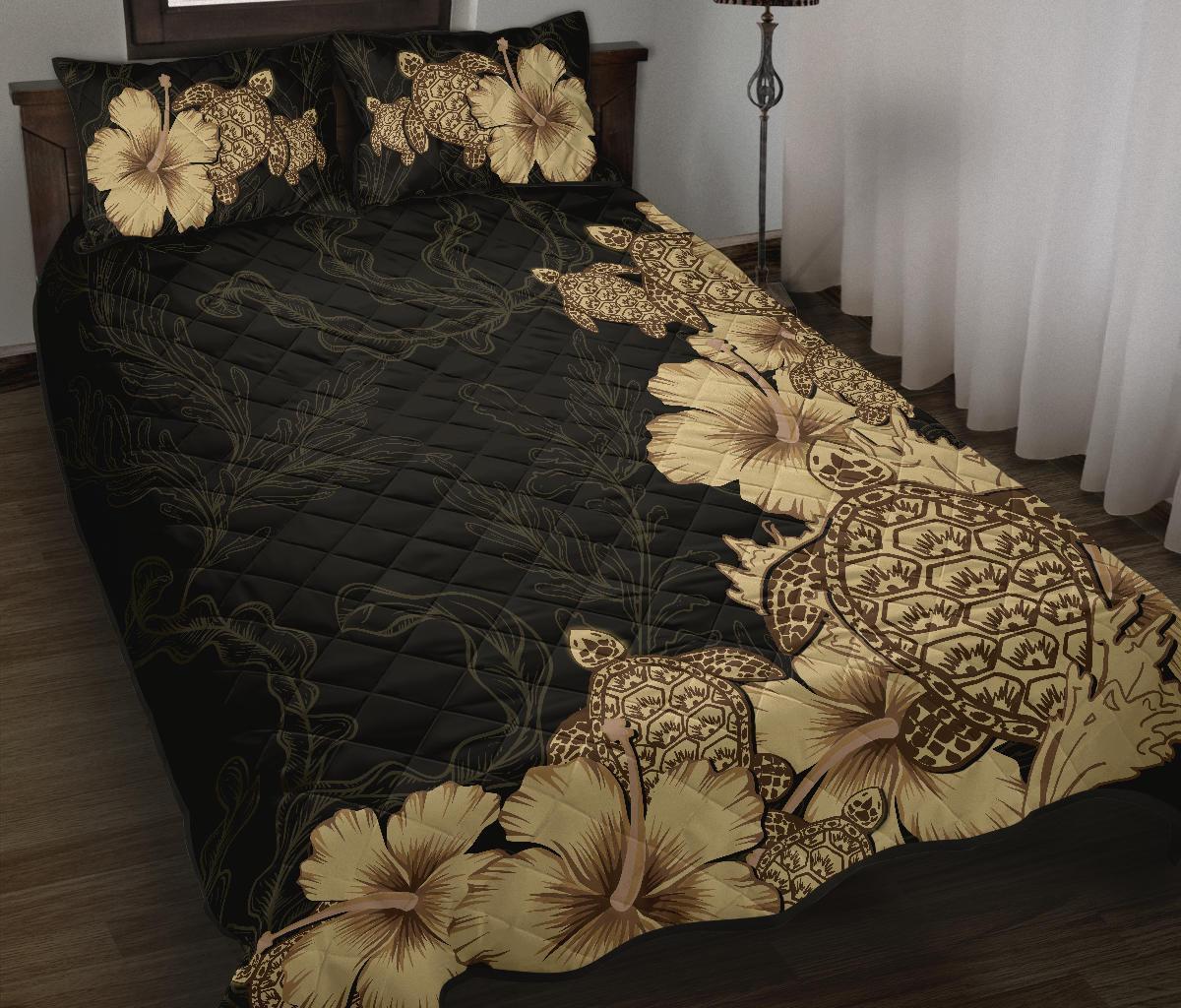 hibiscus-plumeria-golden-turtle-quilt-bed-set