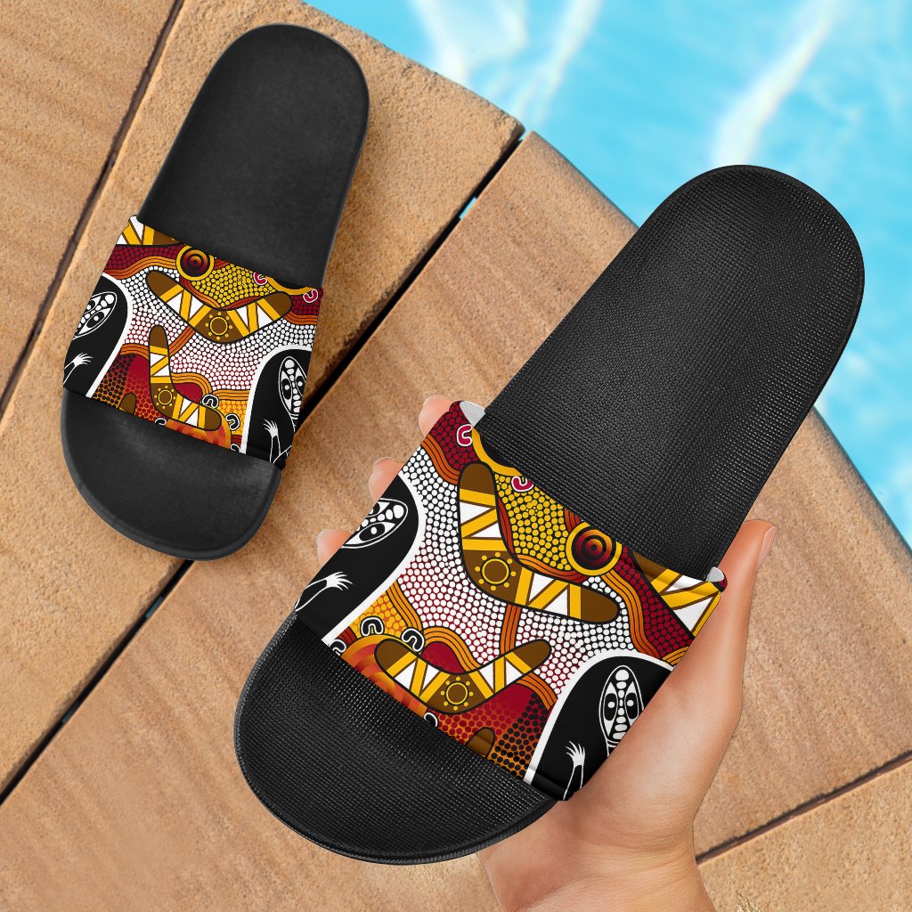 slide-sandals-dot-painting-lizard-boomerang-patterns-black