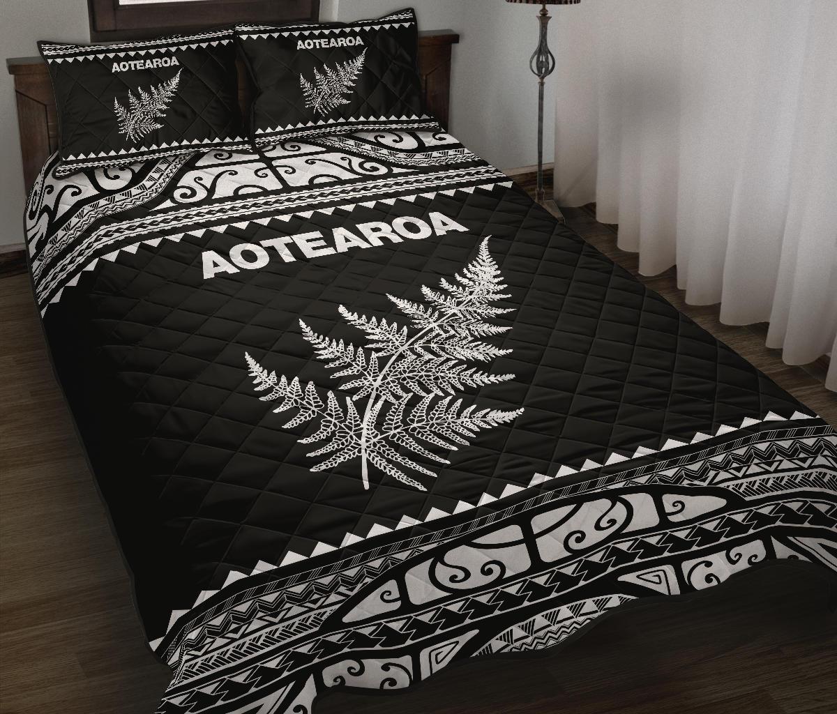 aotearoa-new-zealand-maori-quilt-bed-set-silver-fern-white