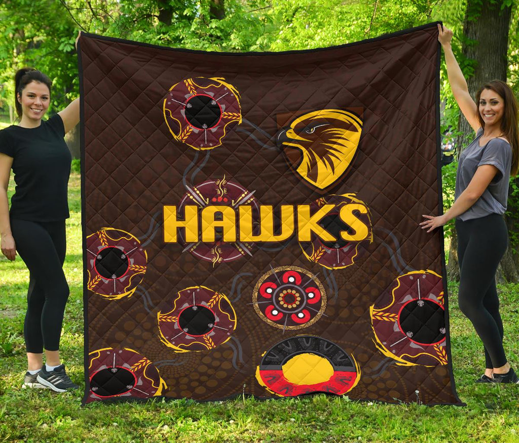 hawthorn-premium-quilt-hawks-indigenous-brown