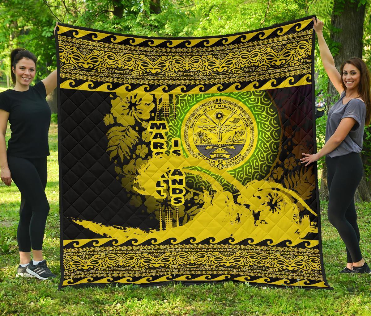 marshall-island-quilt-wave-yellow-design