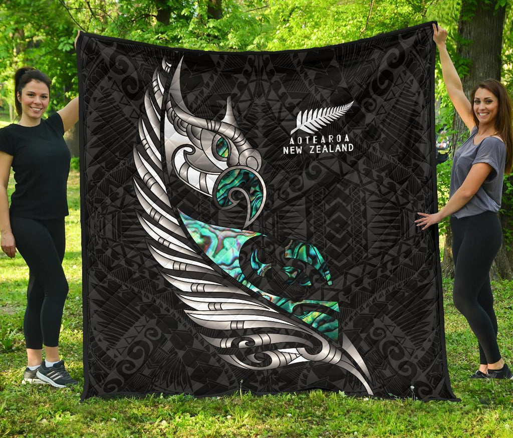 new-zealand-premium-quilt-manaia-paua-fern-wing-white