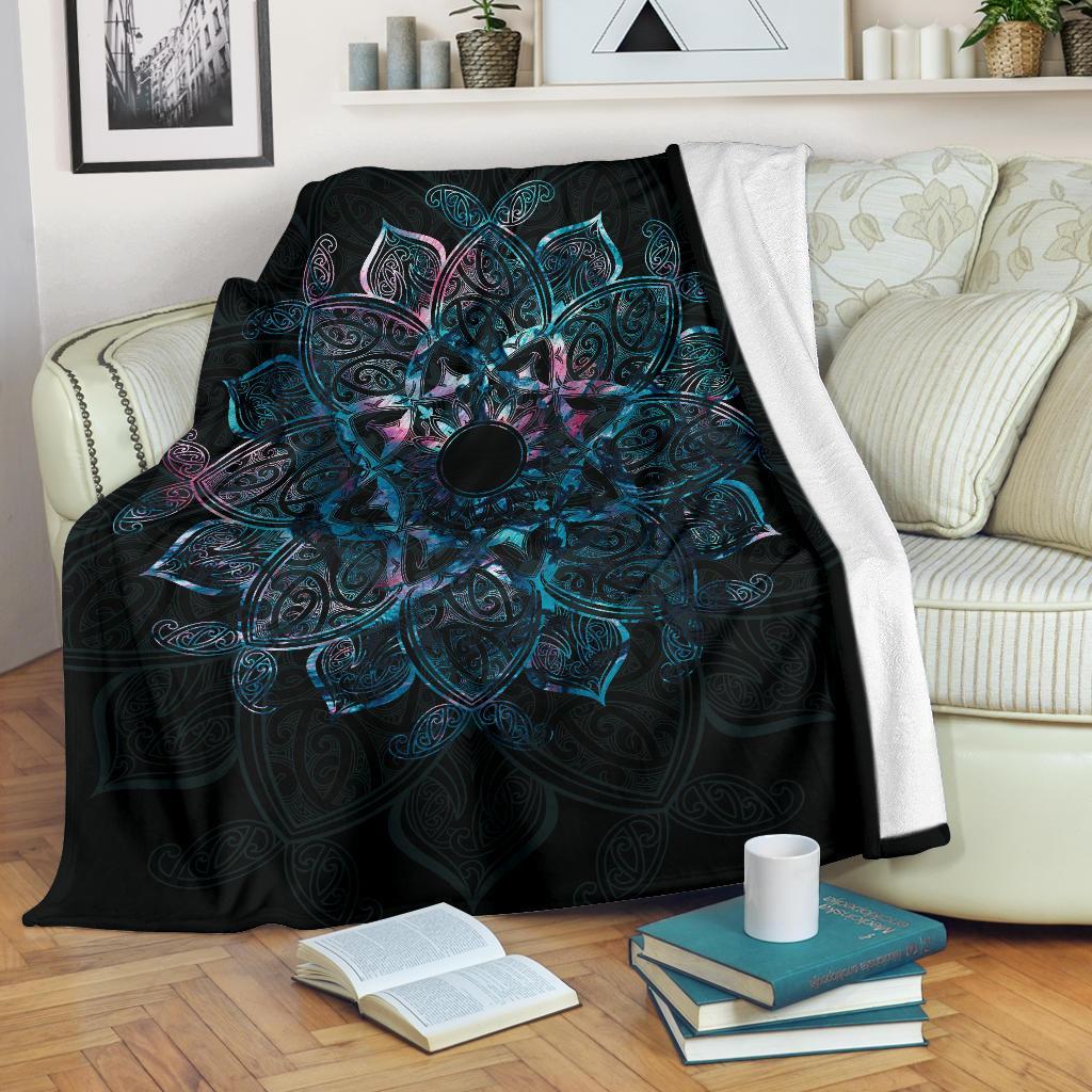 maori-mandala-blanket-paua-shell