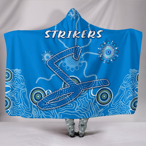 strikers-hooded-blanket-indigenous-blue-energy