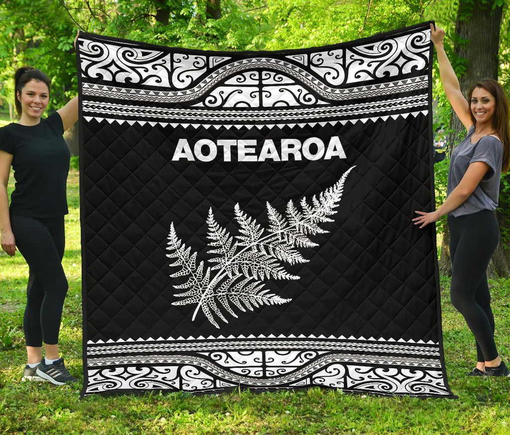 aotearoa-new-zealand-maori-premium-quilt-silver-fern-white