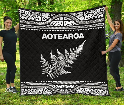 aotearoa-new-zealand-maori-premium-quilt-silver-fern-white