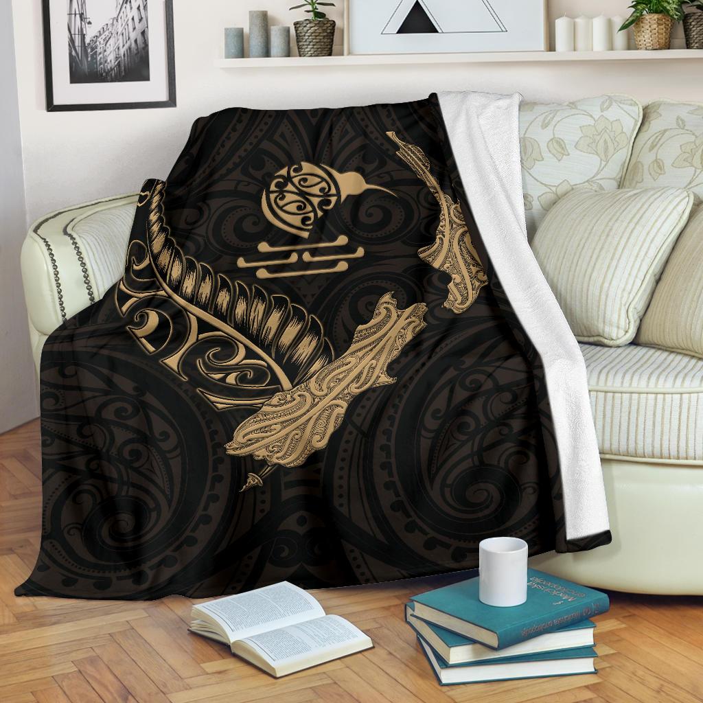 new-zealand-heart-premium-blanket-map-kiwi-mix-silver-fern-gold