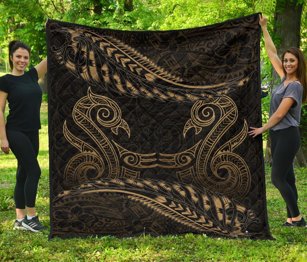 aotearoa-premium-quilt-gold-maori-manaia-with-silver-fern
