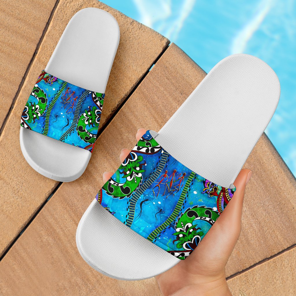 slide-sandals-aussie-indigenous-patterns-blue-white
