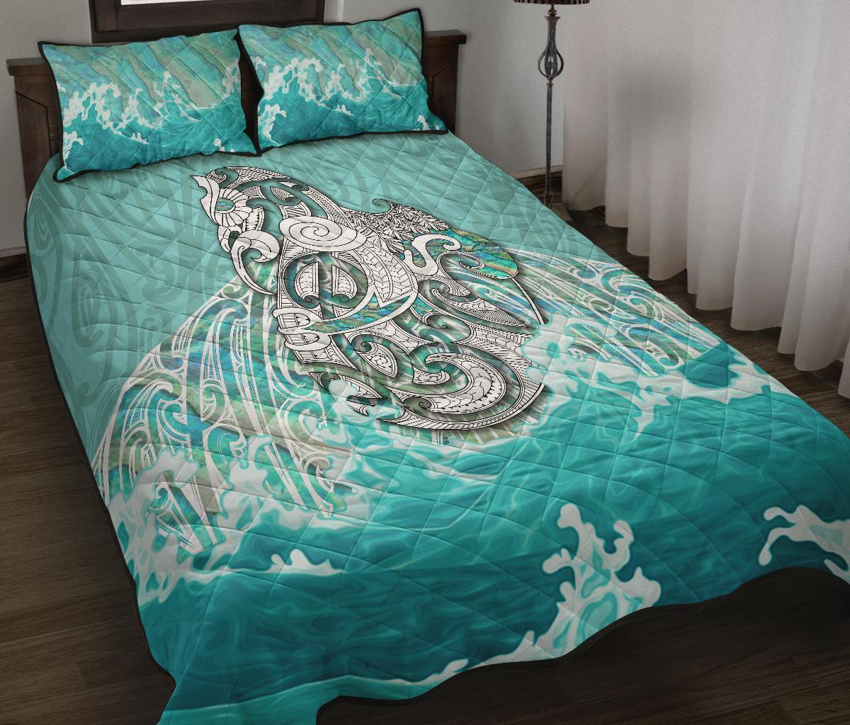 maori-manaia-the-blue-sea-quilt-bed-set-turquoise