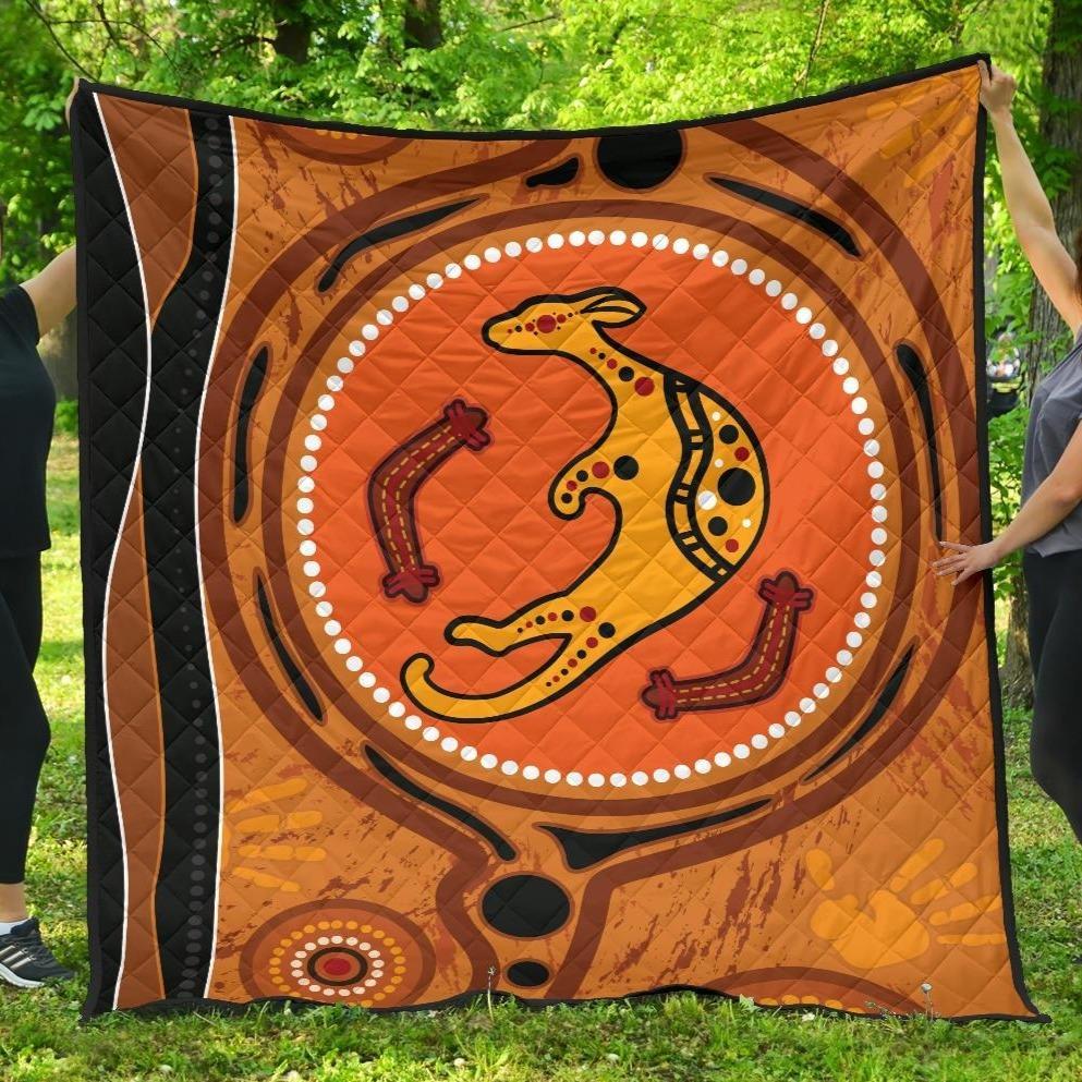aboriginal-premium-quilt-indigenous-snake-hand-brown-color