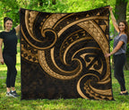 new-zealand-maori-mangopare-premium-quilt-polynesian-gold
