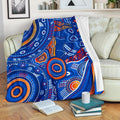 aboriginal-premium-blanket-indigenous-footprint-patterns-blue-color