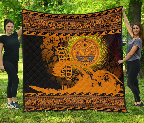 marshall-island-quilt-wave-gold-design