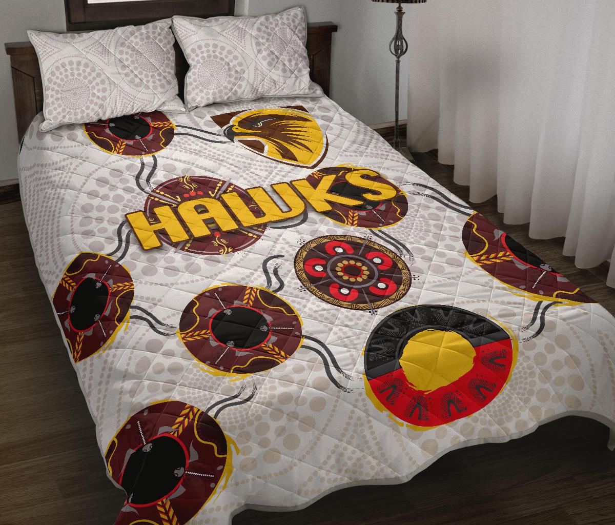 hawthorn-quilt-bed-set-hawks-indigenous-white