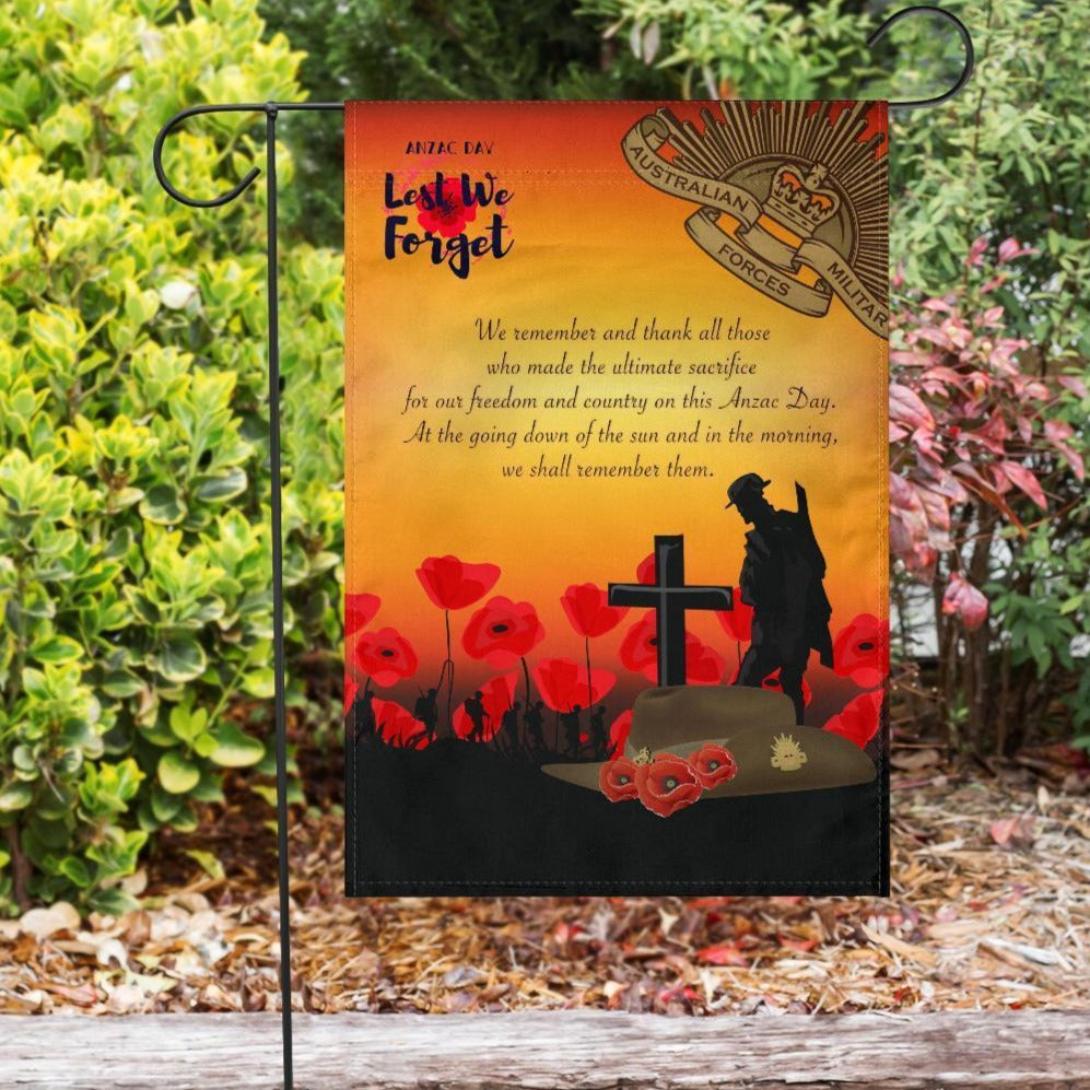 anzac-day-flag-lest-we-forget
