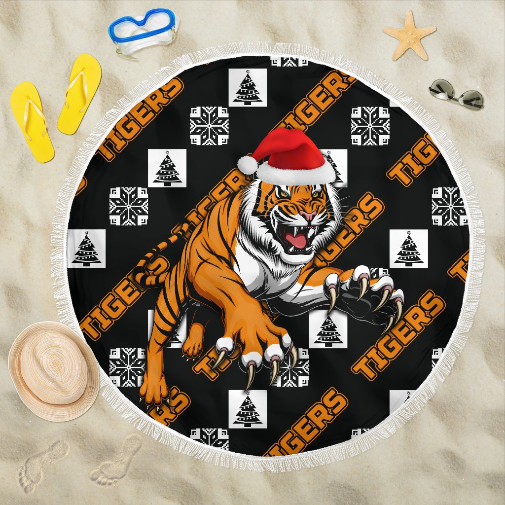 wests-christmas-beach-blanket-tigers-fancy