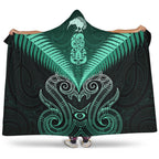 maori-manaia-new-zealand-hooded-blanket-turquoise