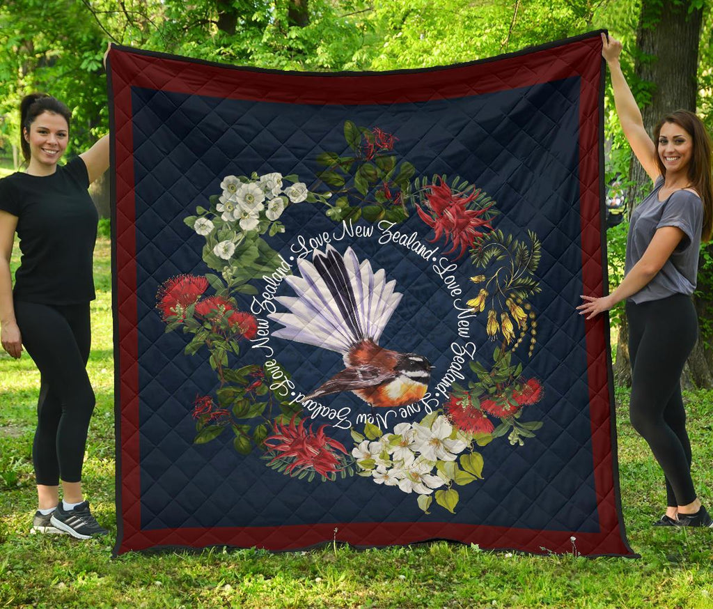 piwakawaka-with-flowers-new-zealand-quilt