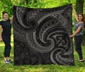 new-zealand-maori-mangopare-premium-quilt-polynesian-black