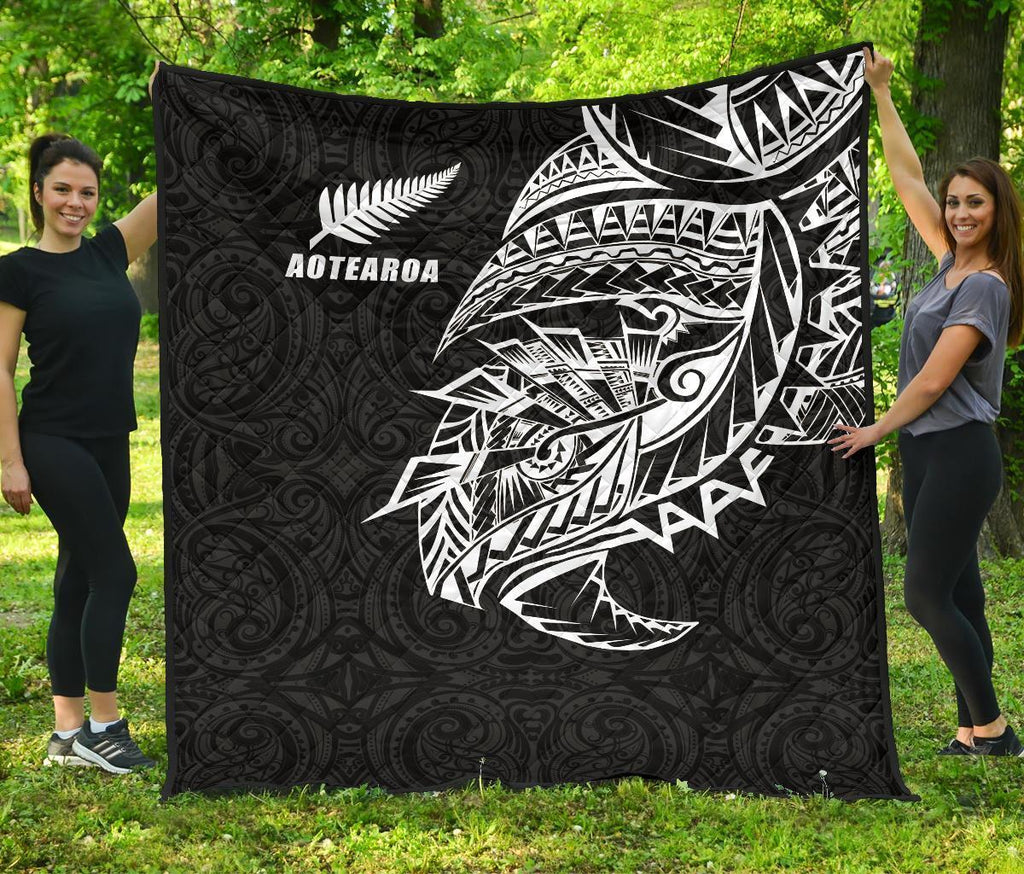 maori-tattoo-premium-quilt-polynesian-style-black