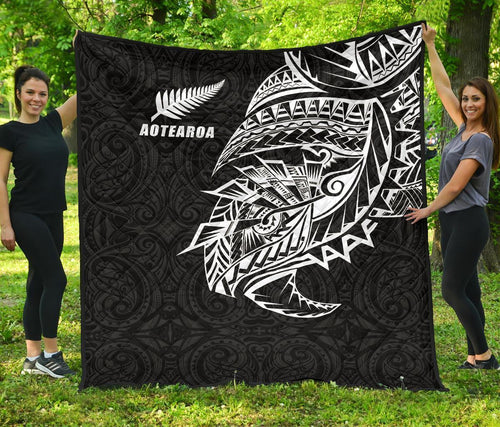maori-tattoo-premium-quilt-polynesian-style-black